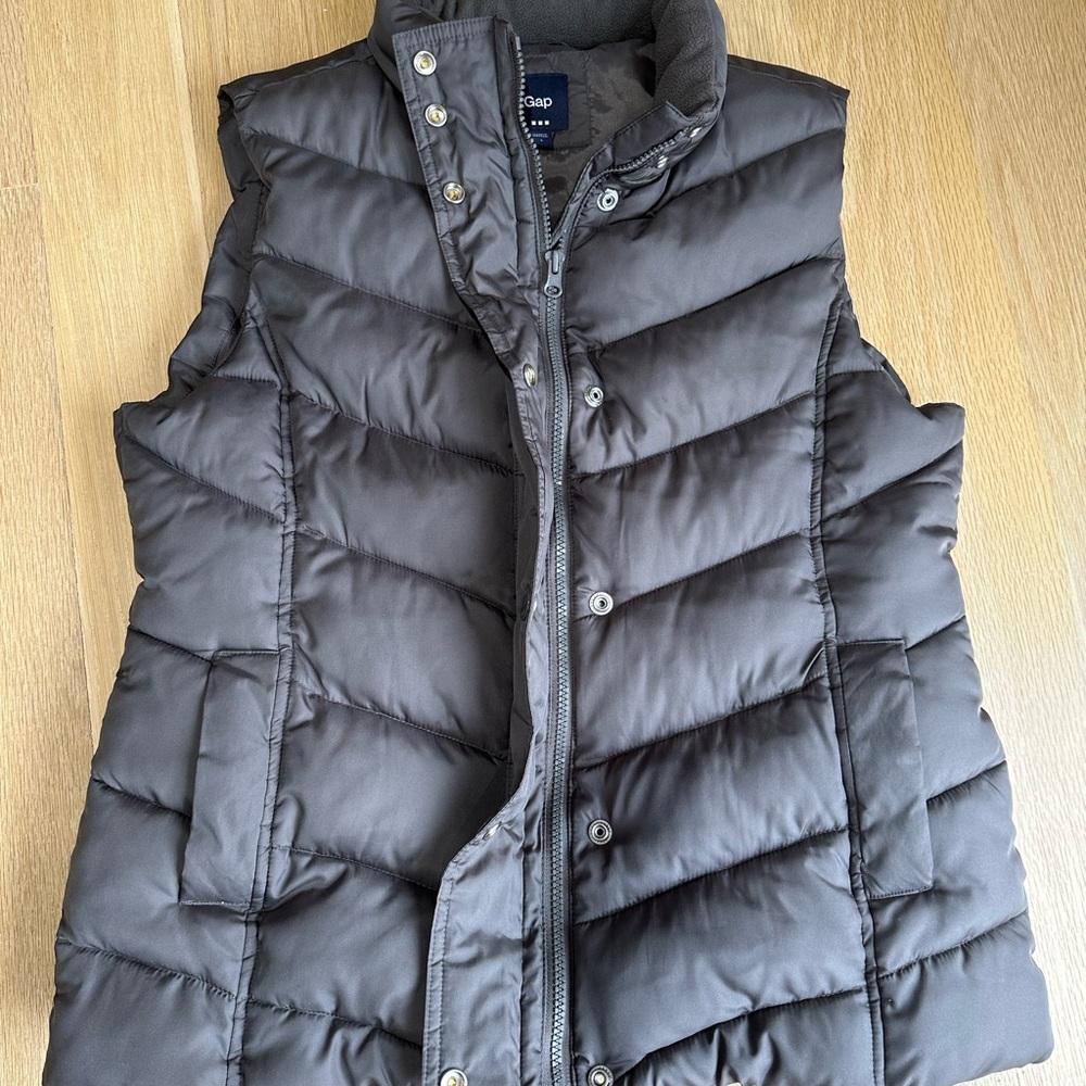 Gap women’s vest